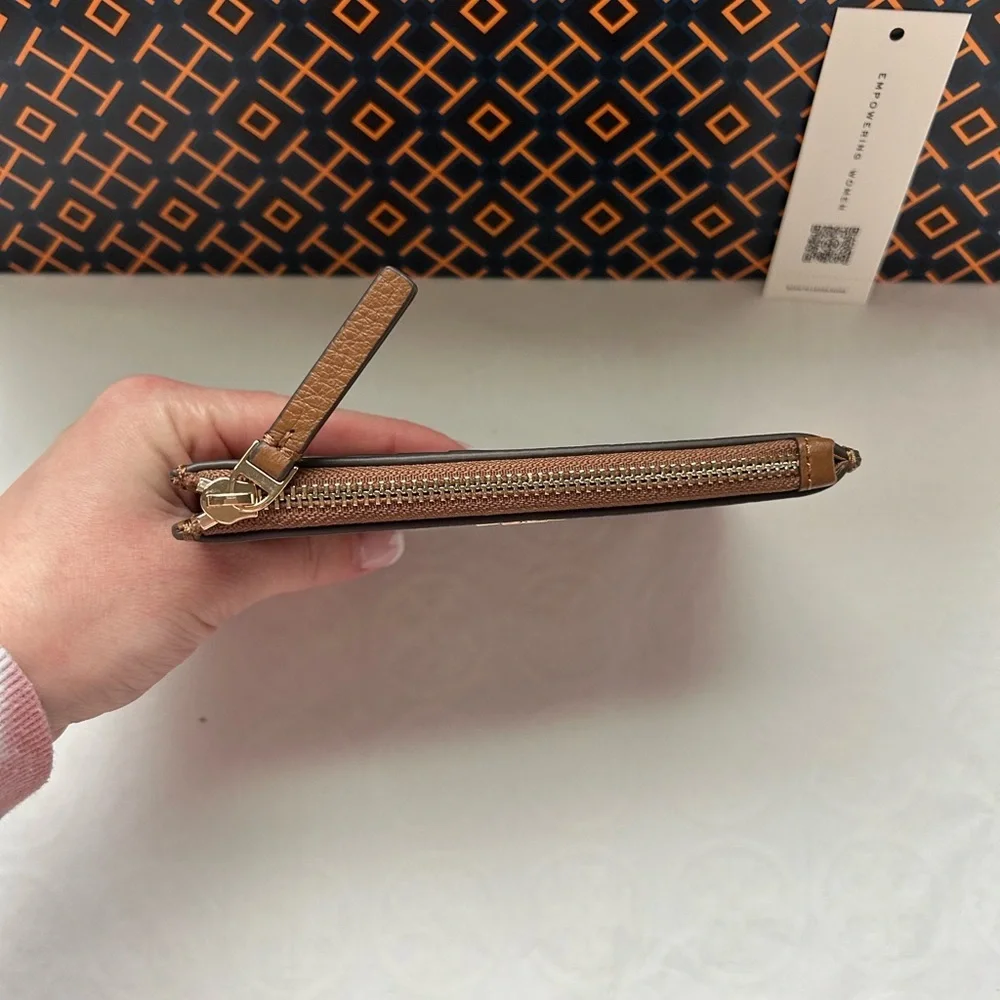 Tory Burch Britten Zip Card Case Card Wallet Moose Gold Tan Brown